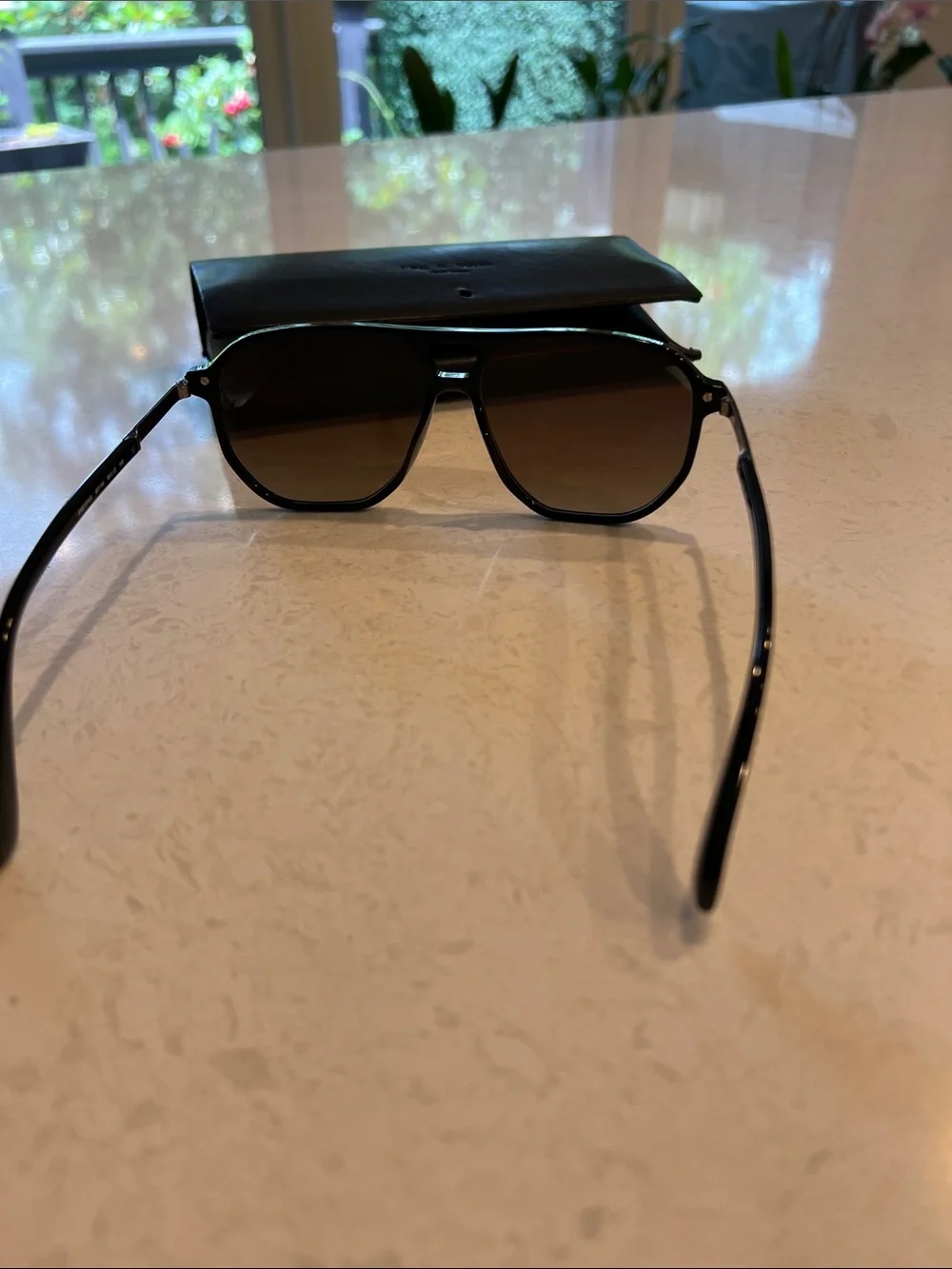 rag & bone Black Aviator Sunglasses with Brown Gradient Lenses